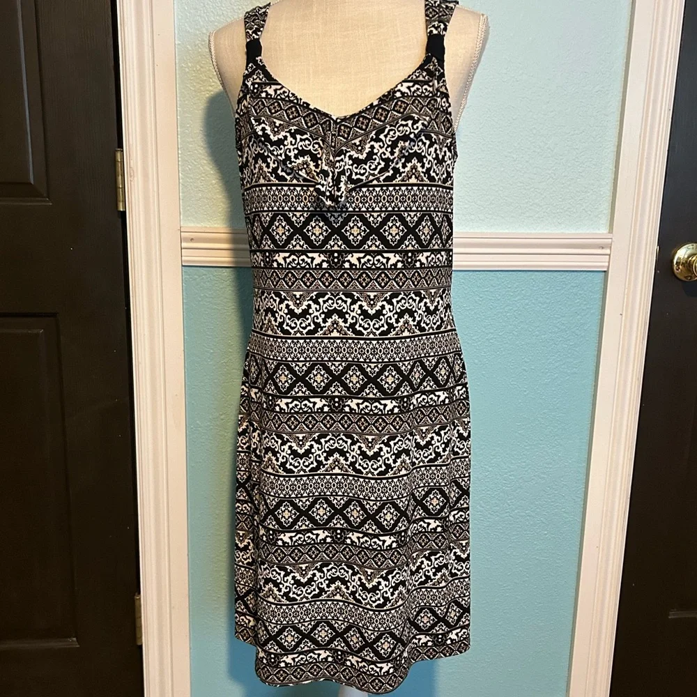 WHBM DRESS MED - Picture 7 of 7